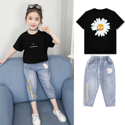 Girls' Internet Celebrity Little Daisy Suit 2021 New Summer Clothes Men's Medium and Big Children Fashionable Short Sleeve Jeans Two-Piece Suit Fashion