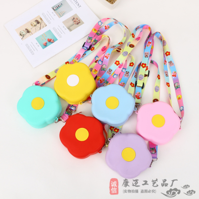 2021 Korean Style New Cute Silicone Small Bag Fashionable Children Coin Purse Shoulder Messenger Bag for Women All-Match