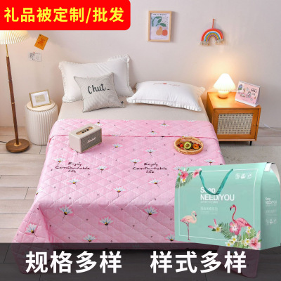 Factory Supply Meeting Sale Gift Summer Quilt Gift Box Airable Cover Diamond Velvet Summer Blanket Machine Washable Thin Duvet