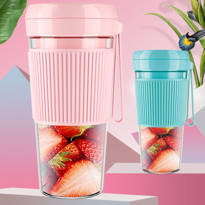 Mini Portable Electric Juicer Household Small USB Charging Mini Electric Juice Cup Fruit Blending Cup