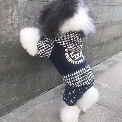 2018 Autumn and Winter Dog Clothes Fleece-Lined Pet Clothing Cat Sweater Black and White Plaid Thickened Four-Leg Cotton-Padded Clothes Supplies