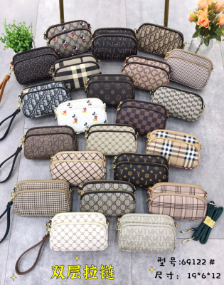 Women's 2022 New Fashion Clutch Bag Change and Key Small Bag Mobile Phone Bag Double Layer Zipper