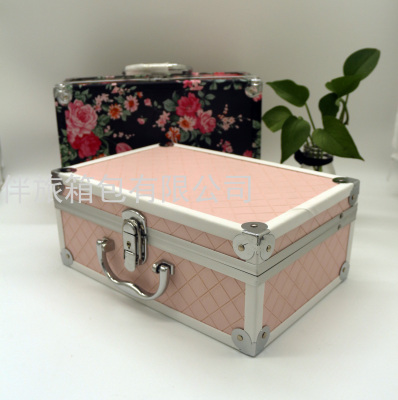 2021 Classic Makeup Jewelry Box Portable Storage Box