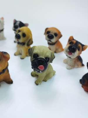 Resin Crafts 12 Famous Dog