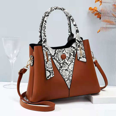 Women's Fashionable Shoulder Bag Crossbody Women's Bag Portable New Korean Handbag Fashionable Simple Casual