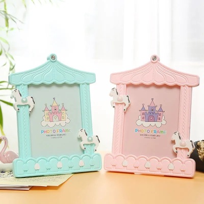 Factory Direct Sales 7-Inch Carousel Photo Frame and Photo Holder Creative Office Desk Table Baby Photo Frame
