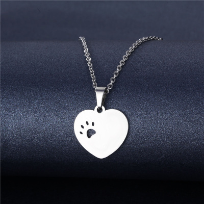 Stainless Steel Heart-Shaped Footprints Necklace Female Personality Simple European and American Style Fashion Love Foot Shape Cross-Border Sold Jewelry Pendant