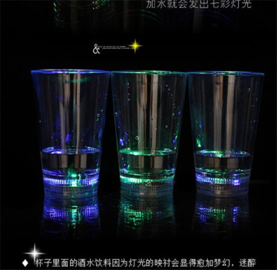 Professional Production Induction Plastic Cup Colorful Coke Cup LED Flash Cup Wine Glass Led Cup 360 Ml