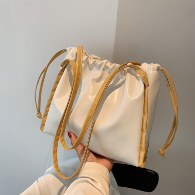 Large Capacity Simple Big Bag Female 2021 New Fashion Fashionable Stylish Summer Shoulder Bag Online Influencer Fashion Underarm Bag