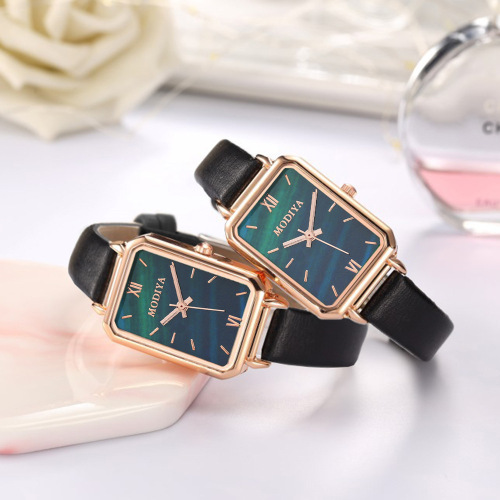 modiya internet celebrity shake women‘s retro elegant watch wholesale women‘s watch small square small green watch on behalf of
