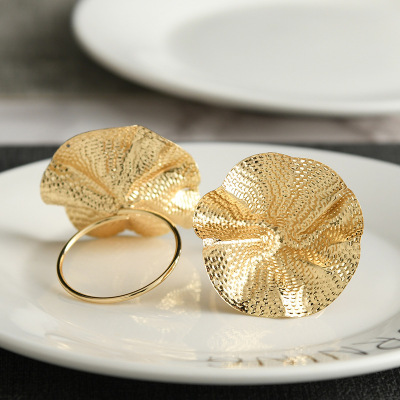 Foreign Trade 2020 New Gold-Plated Lotus Leaf Table Napkin Ring Circle Accessories European Napkin Ring Towel Ring Decoration