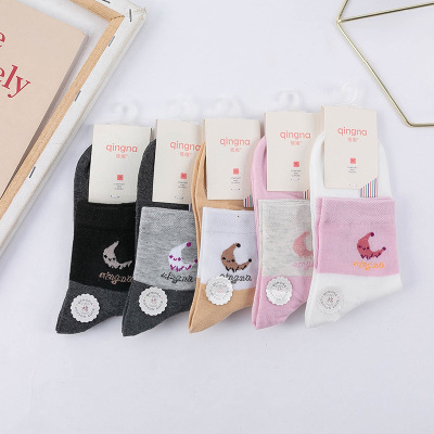 Stink Prevention Hosiery Women's Tube Socks Spring and Autumn Combed Cotton Stitching Sweat-Absorbent Breathable Cartoon Japanese Jacquard Socks Wholesale