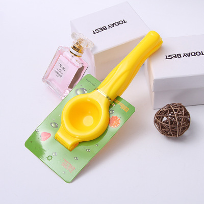 Factory Direct Supply Portable and Versatile Plastic Lemon Squeezer Household Manual Juicer Kitchen Gadget