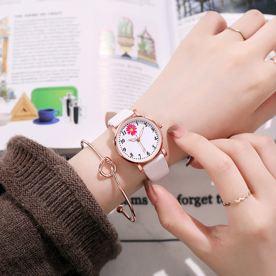 G-Dragon Same Style Little Daisy Girl Watch Green Mori Style Ins College Style Art Retro Hong Kong Style Student Party