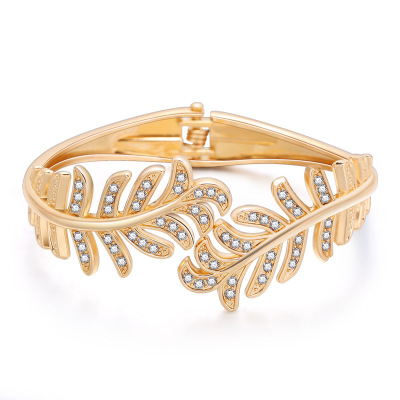 European and American Fashion All-Match Bracelet Wholesale Gold-Plated Leaf Shape Full Diamond Female Boutique Bracelet Foreign Trade Hot Selling Bracelet