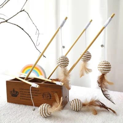 Factory Wholesale Popular Wooden Pole Cat Teaser Feather Bell Mouse Sisal Ball Cat Toy Pet Supplies