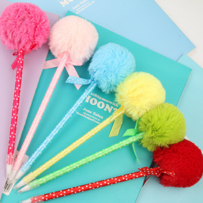 Bow Pompom Pen