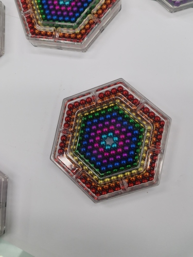 factory direct sales， flat plastic box packaging color barker ball bead puzzle toy magnet 5mm * 216 pcs