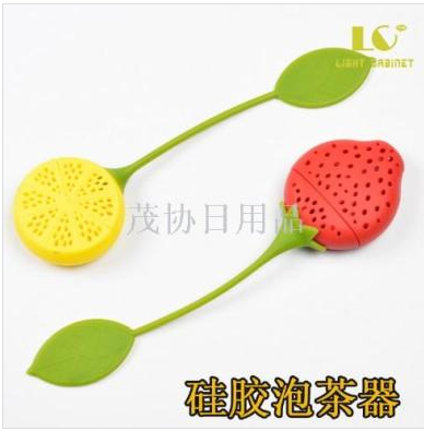 strawberry tea making device strawberry silicone tea bag/tea compartment/tea ball
