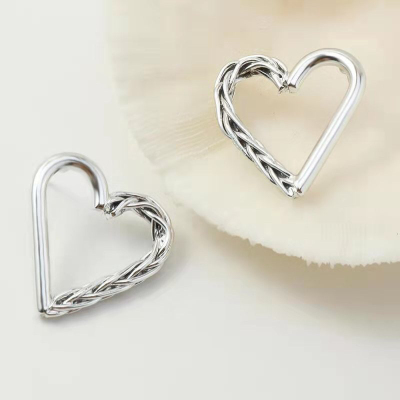 Popular Korean Surrogate Shopping New 925 Silver Needle Peach Heart Delicate Silver Pin Earrings Ear Studs