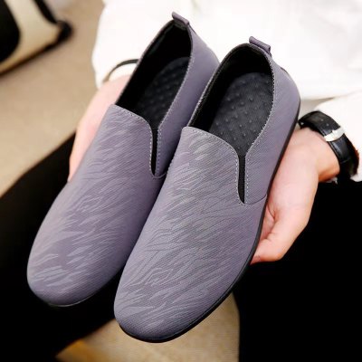 Korean Style Loafers Men's Slip-on Loafers Men's Versatile Casual Shoes Trendy Soft Bottom and Wear Resistance Non-Slip Social Guy Shoes