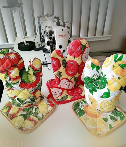 factory direct baking essential high temperature resistant anti-scald pastoral fabric microwave oven gloves oven heat insulation gloves