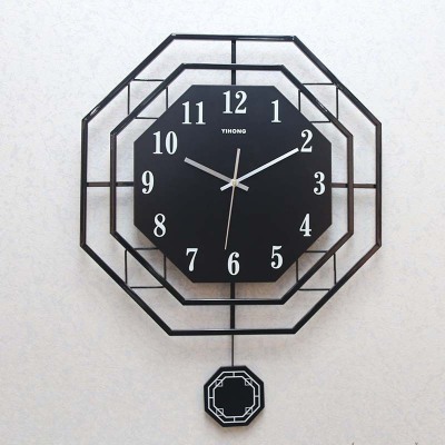 Yihong clock wall clock craft clock craft wall clock Art clock iron clock Peacock clock home decoration arts and crafts