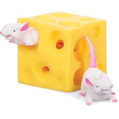 Funny mice and cheese squeeze toys, bouncy mice hidden in cheese holes, latex decompression toys