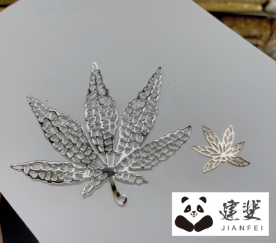 Iron Maple Leaf DIY Handmade Jewelry Accessories Xiuhe Headdress Accessories Porous Large Maple Leaf Blade Laminate 80*67