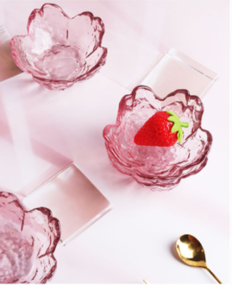 Japanese Glass Cherry Blossom Dish Creative Pink Petal Dish Household Saucer Dish Seasoning Dish Glass Tableware