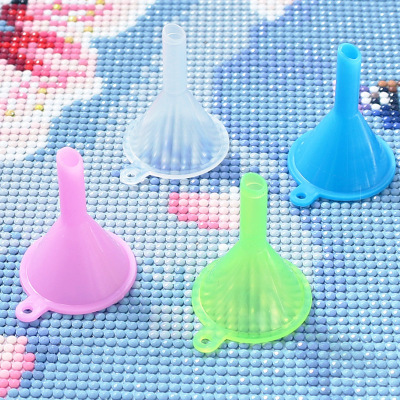 Diamond Painting Inverted Drill Funnel Plastic Drilling DIY Tool Diamond Embroidery Storage Box Bottle Packing Small Inverted Drill