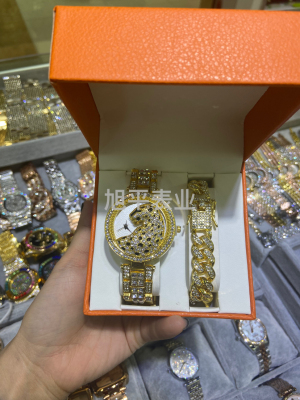 Hot selling fashion bracelet watch gold watch