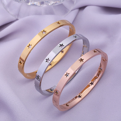 Cross-Border Fashion Hollowed-out Five-Pointed Star Women's Bracelet Simple Bayonet Stainless Steel Bracelet Factory Wholesale