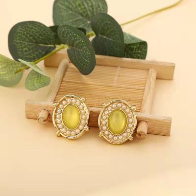 Jelly Color High-Grade Earrings Female Court Retro Design Hepburn French Earrings Creative Direct Supply Wholesale