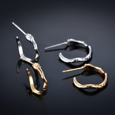 Meiyu Ornament New European and American Fashion Creative Curved Snake Stud Earrings Daily Wear Simple Ornament