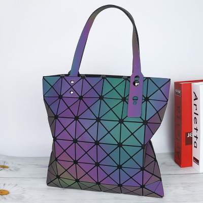 Factory Direct Sales Geometric Rhombus Folding Color-Changing Luminous Handbag Women's Japanese Rhombus Fashion Shoulder Handle Bag