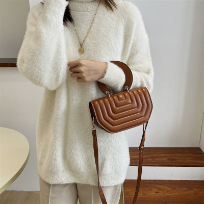 Special-Interest Design Small Bag Women's Bag 2021 New Fashion Shoulder Messenger Bag Versatile Winter Portable Shoulder Bag