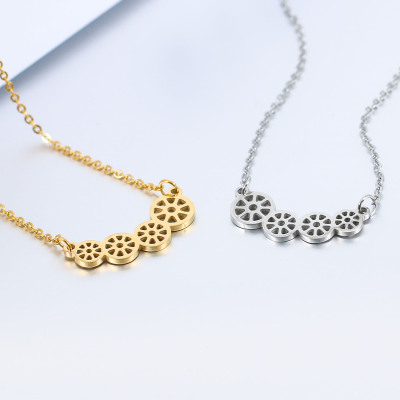 AliExpress Cross-Border New Arrival round Hollow Lotus Root Necklace Simple Personality Titanium Steel Lotus Root Slices Short Clavicle Necklace
