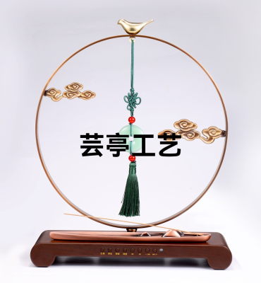 Product Name: Ping an Fu Copper Ornaments Audio

Material:
Frame, Bird, Auspicious Cloud All