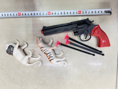 New Children's Revolver Soft Bullet Gun Toy with Animal OPP Bag Packaging