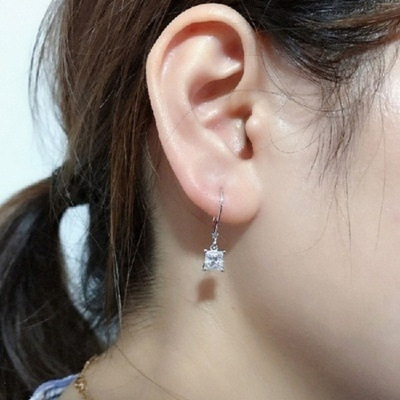 Meiyu Wish Japanese and Korean Jewelry Spot Electroplated Inlaid Zircon Women's Earrings One Piece Dropshipping