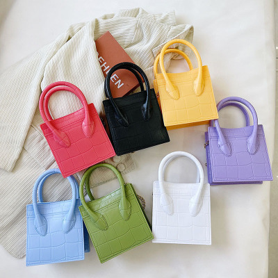 2021 Cross-Border New Arrival Internet Celebrity Smiling Face Bag Small Square Bag Fashion All-Match Chain Portable Shoulder Messenger Jelly Women's Bag