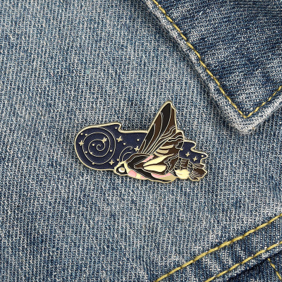 Cartoon Moth Luminous Animal Alloy Jewelry Brooch Cute Firefly Luminous Pin Clothes Anti-Unwanted-Exposure Buckle