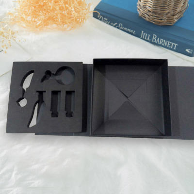 Making Magnet Folding Box Packaging High-End Flip Box Design Metal Plate UV Printing Box Christmas Gift Box