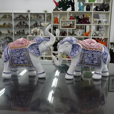 Elephant Ornaments a Pair of European Lucky Elephant Resin Crafts Soft Home Decoration Living Room Entrance Wine Cabinet Decorations