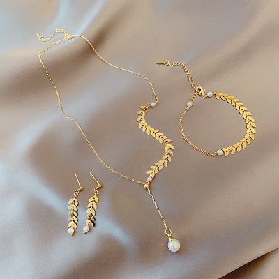 Three-Piece Set Niche Design Wheat Pearl Necklace Earring Bracelet Set Cold Style Simple Internet Celebrity Jewelry