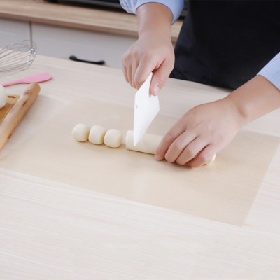 2020 china supplier dough pastry mat non slip kneading baking mat for sale