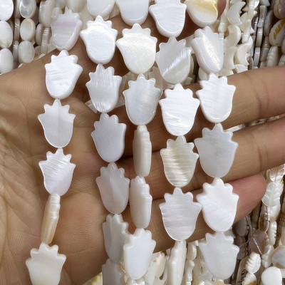 Freshwater Shell Five Finger Palm Beaded Straight Hole Shell Beads Crafts Material This Finished Product DIY Ornament Accessories Wholesale
