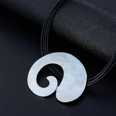 2021 Autumn and Winter High Sense New Necklace European and American All-Matching Stylish Pendant Geometric Symbol Clavicle Women's Dress Accessories