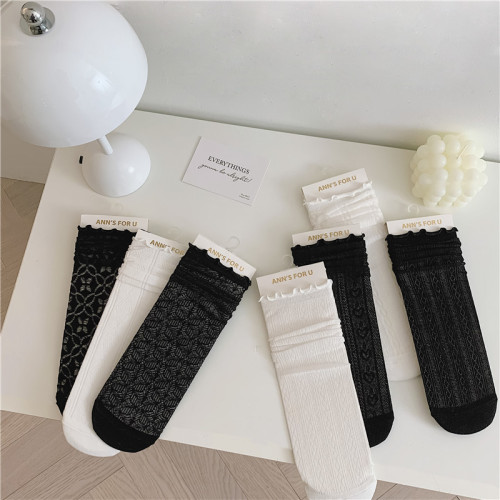 jk wind socks women‘s spring and summer ultra-thin lolita black and white women‘s mid-calf socks twist diamond-shaped plaid stockings ins tide